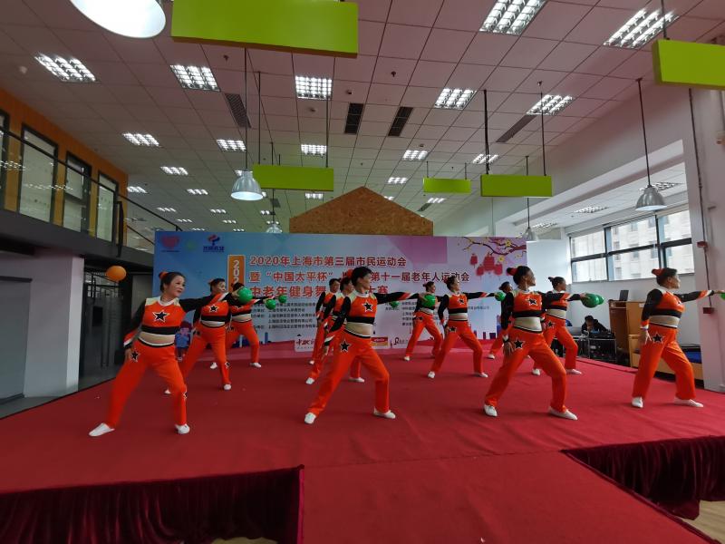 上海市社區(qū)<a href=http://www.taijiali.cn target=_blank class=infotextkey>健身</a>俱樂(lè)部