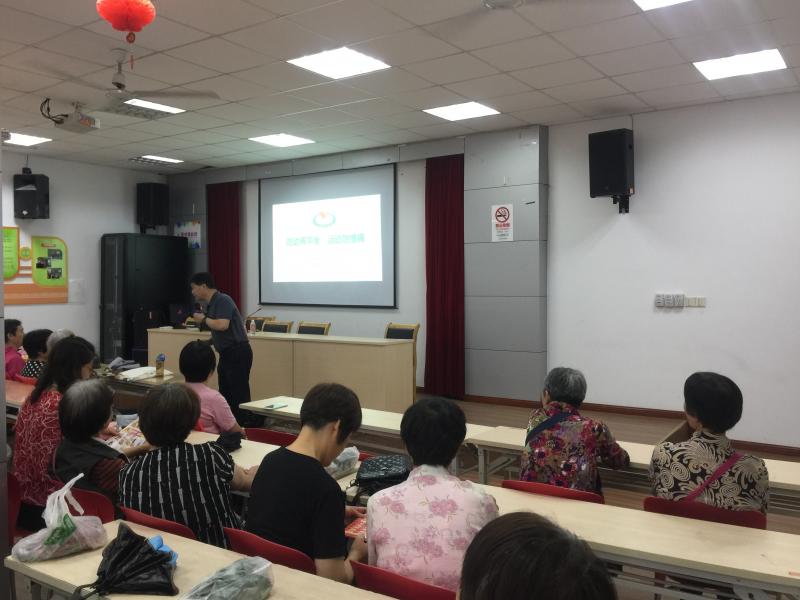 上海市社區(qū)<a href=http://www.taijiali.cn target=_blank class=infotextkey>健身</a>俱樂(lè)部