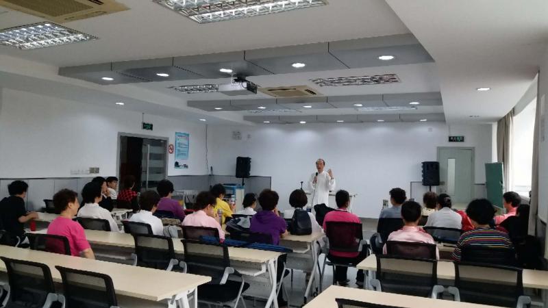上海市社區(qū)<a href=http://www.taijiali.cn target=_blank class=infotextkey>健身</a>俱樂(lè)部