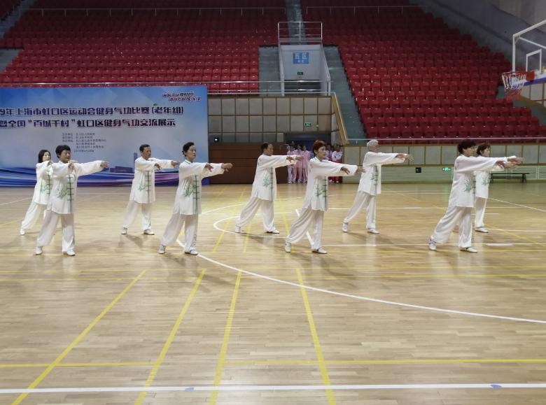 上海市社區(qū)<a href=http://www.taijiali.cn target=_blank class=infotextkey>健身</a>俱樂(lè)部