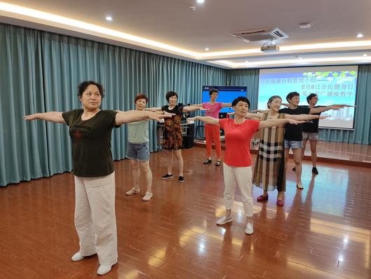 上海市社區(qū)<a href=http://www.taijiali.cn target=_blank class=infotextkey>健身</a>俱樂部 上海市社區(qū)<a href=http://www.taijiali.cn target=_blank class=infotextkey>健身</a>俱樂部