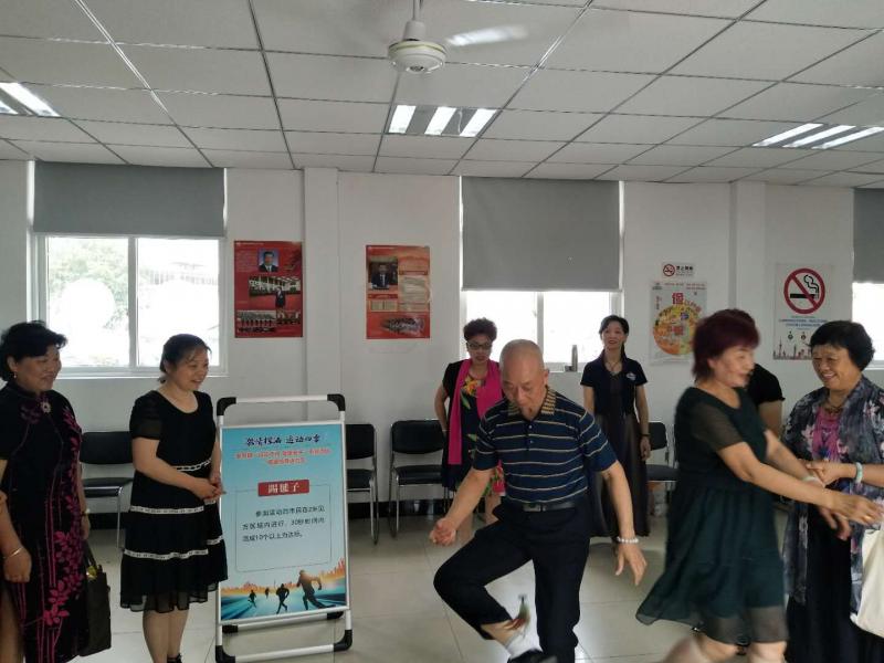 上海市社區(qū)<a href=http://www.taijiali.cn target=_blank class=infotextkey>健身</a>俱樂部 上海市社區(qū)<a href=http://www.taijiali.cn target=_blank class=infotextkey>健身</a>俱樂部