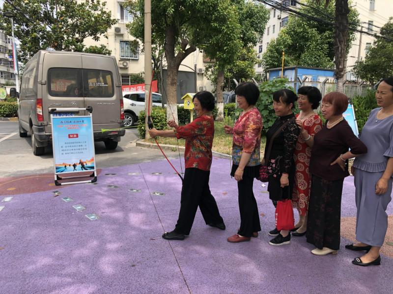 上海市社區(qū)<a href=http://www.taijiali.cn target=_blank class=infotextkey>健身</a>俱樂部