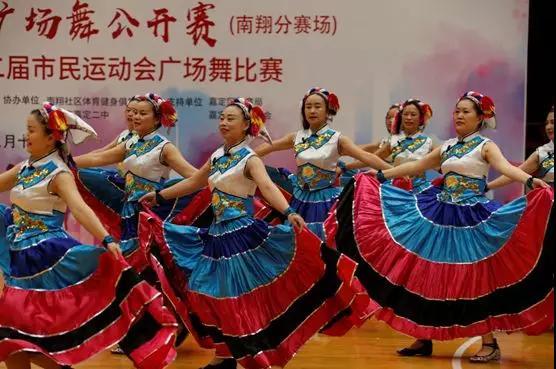 上海市社區(qū)<a href=http://www.taijiali.cn target=_blank class=infotextkey>健身</a>俱樂(lè)部