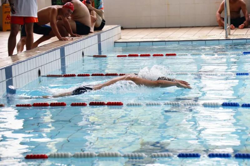 上海市社區(qū)<a href=http://www.taijiali.cn target=_blank class=infotextkey>健身</a>俱樂(lè)部