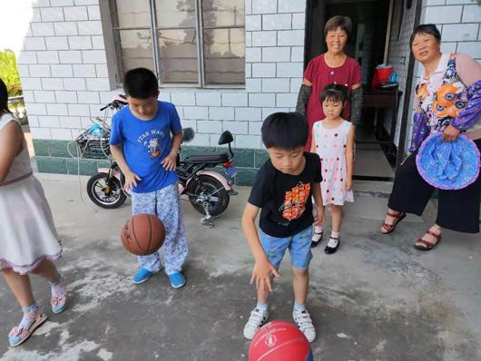 上海市社區(qū)<a href=http://www.taijiali.cn target=_blank class=infotextkey>健身</a>俱樂(lè)部