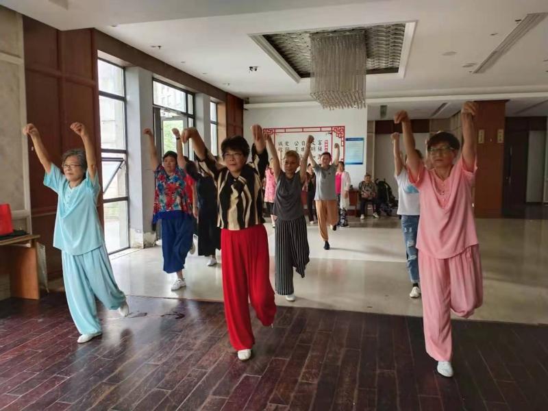 上海市社區(qū)<a href=http://www.taijiali.cn target=_blank class=infotextkey>健身</a>俱樂部