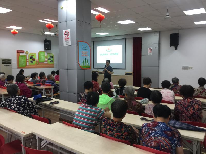 上海市社區(qū)<a href=http://www.taijiali.cn target=_blank class=infotextkey>健身</a>俱樂(lè)部