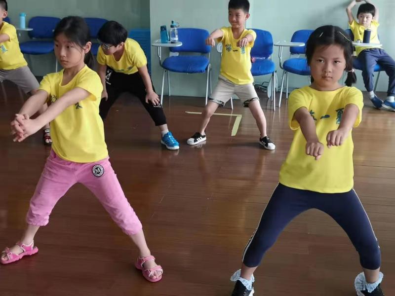 上海市社區(qū)<a href=http://www.taijiali.cn target=_blank class=infotextkey>健身</a>俱樂部