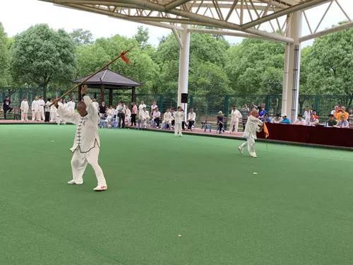 上海市社區(qū)<a href=http://www.taijiali.cn target=_blank class=infotextkey>健身</a>俱樂部