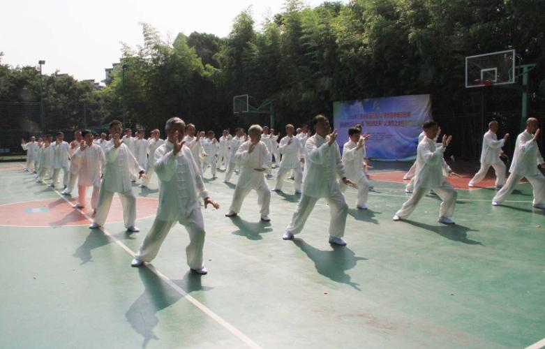 上海市社區(qū)<a href=http://www.taijiali.cn target=_blank class=infotextkey>健身</a>俱樂部