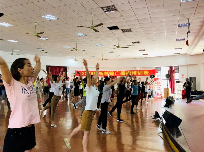 上海市社區(qū)<a href=http://www.taijiali.cn target=_blank class=infotextkey>健身</a>俱樂部