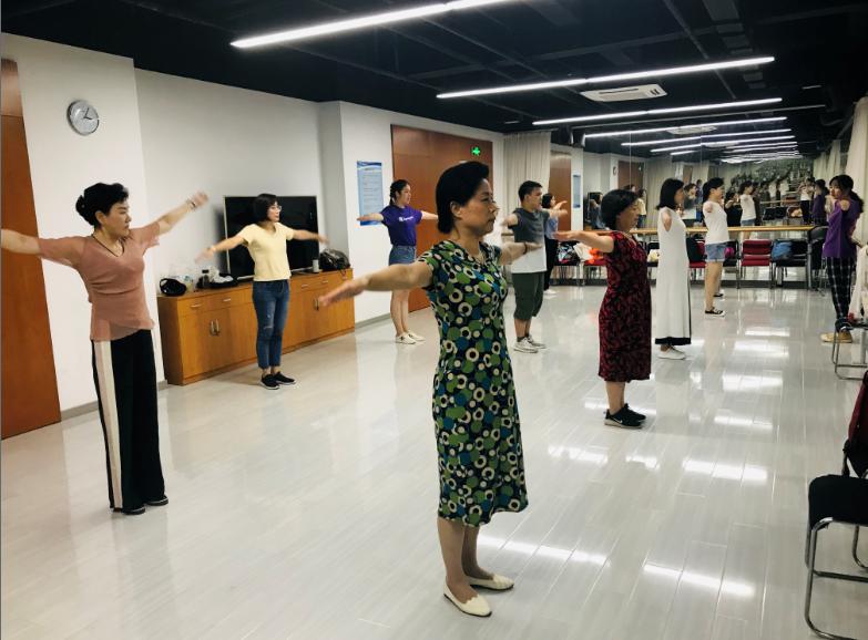 上海市社區(qū)<a href=http://www.taijiali.cn target=_blank class=infotextkey>健身</a>俱樂部