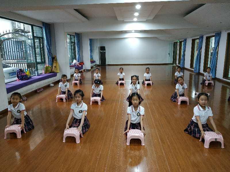 上海市社區(qū)<a href=http://www.taijiali.cn target=_blank class=infotextkey>健身</a>俱樂部