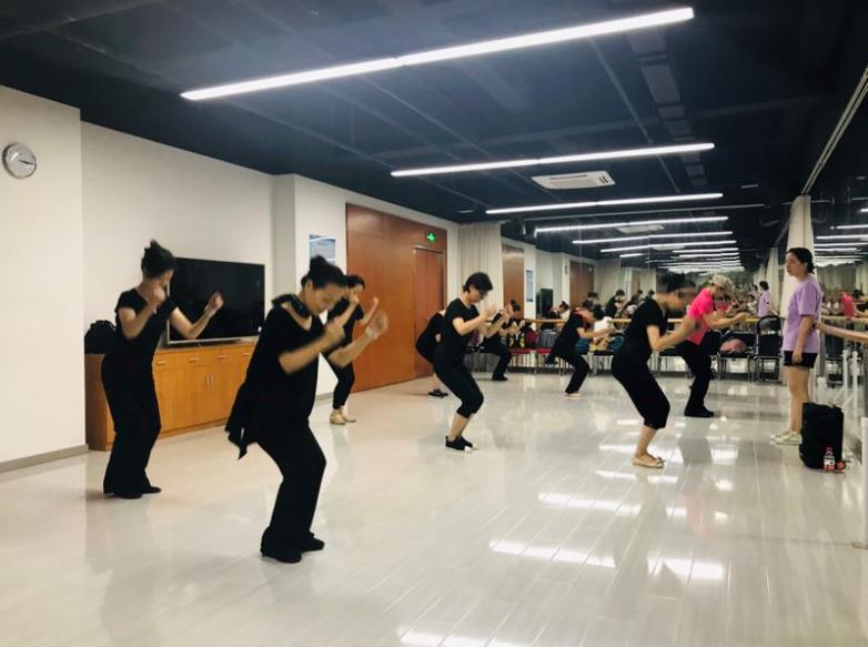 上海市社區(qū)<a href=http://www.taijiali.cn target=_blank class=infotextkey>健身</a>俱樂部