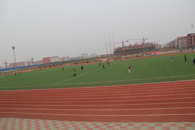 北京交通大學(xué)黃驊分校4*4<a href=http://www.taijiali.cn target=_blank class=infotextkey>塑膠跑道</a>工程實(shí)例