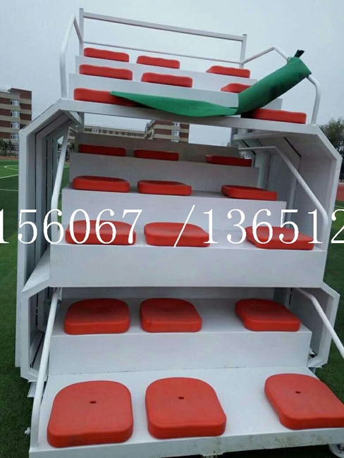 27座伸縮式終點(diǎn)裁判臺(tái)