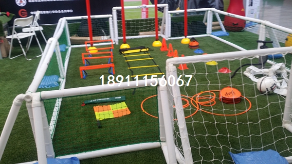 足球場(chǎng)地配套器材