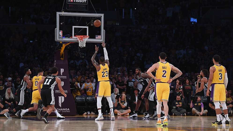 【NBA】這都行？湖人因罰球太少向聯(lián)盟申訴