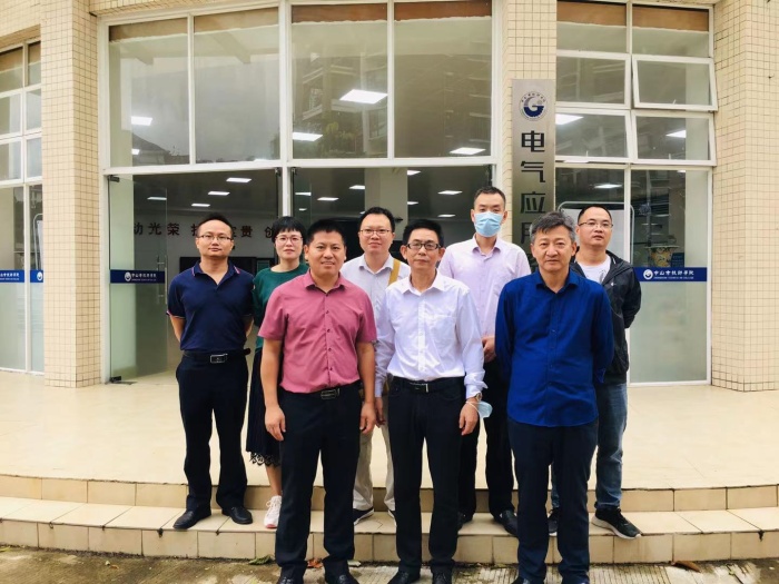 深入高校和企業(yè)調(diào)研 ，對(duì)接行業(yè)需求共促專(zhuān)業(yè)建設(shè)