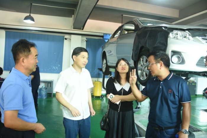 沙溪理工迎來(lái)肇慶高新區(qū)考察團(tuán)，推進(jìn)新能源汽車專業(yè)校企合作