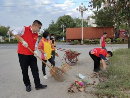 開(kāi)啟城市“美顏”！黃圃鎮(zhèn)持續(xù)開(kāi)展“文明一小時(shí)”志愿活動(dòng)