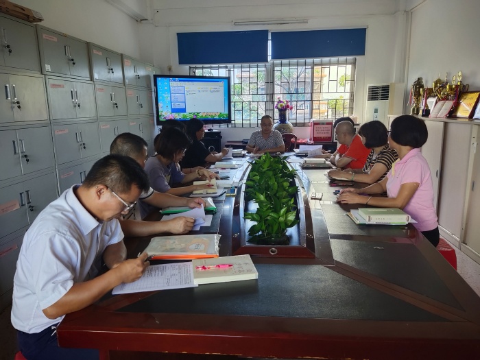 在培訓(xùn)中感悟，在感悟中成長