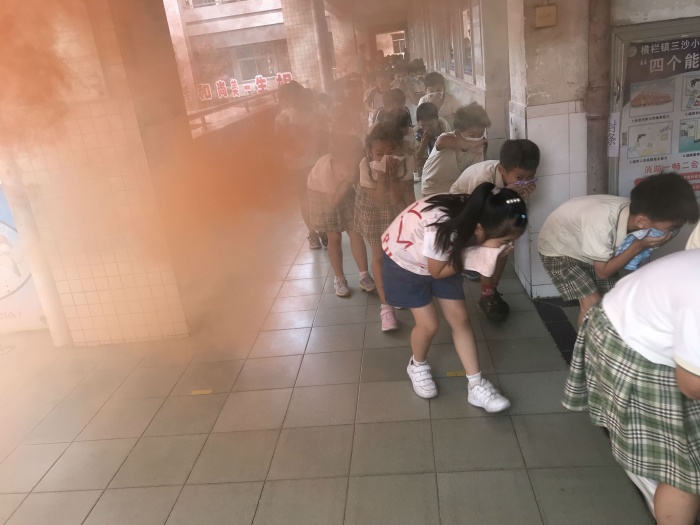 遠離火災(zāi)危害 共建和諧校園