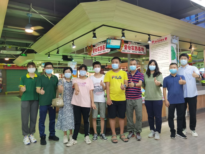 愛心菜檔長本領(lǐng)，學(xué)史力行見成效