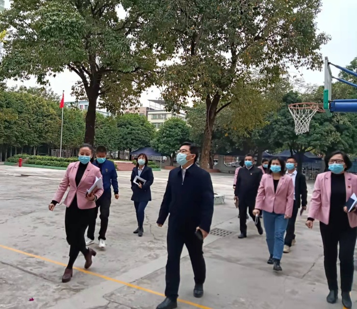 百年大計，教育為本