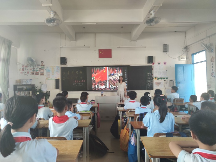 少年當自強 奮斗正當時