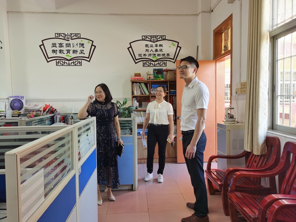 走訪進校園，調研促發(fā)展