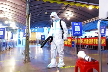 小欖鎮(zhèn)舉行新冠肺炎疫情應(yīng)急處置實操演練