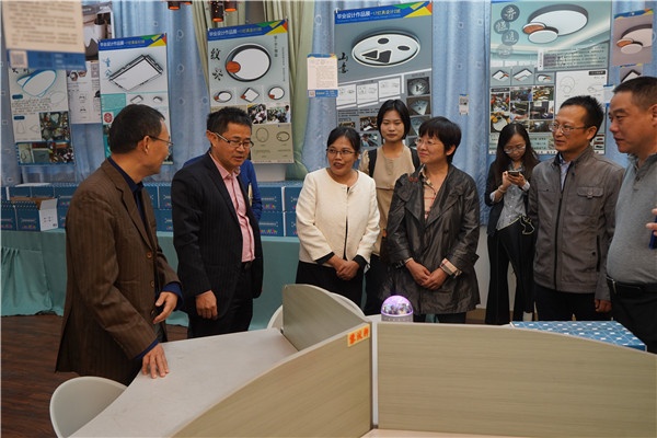 知名職教專家到中山一職參加龍衛(wèi)平名校長工作室交流研討活動(dòng)