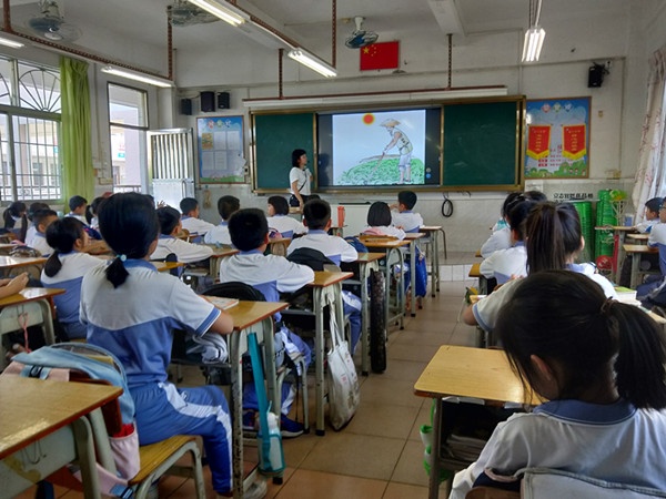 珍惜盤中餐，文明記心間