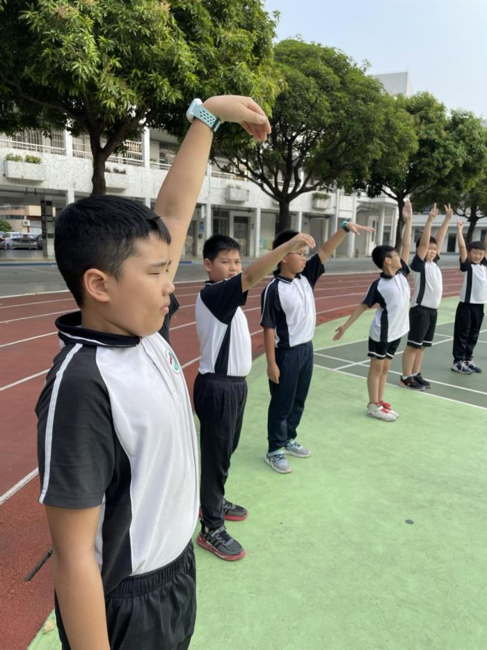 1664156795904026547.png 圖片2.png