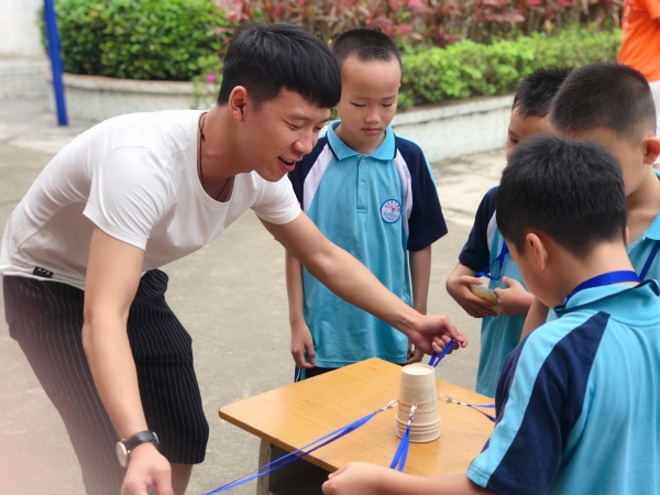 開(kāi)展學(xué)生心理健康團(tuán)體活動(dòng)