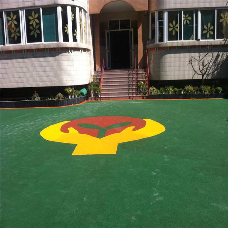 長(zhǎng)春 小區(qū)EPDM<a href=http://www.taijiali.cn target=_blank class=infotextkey>塑膠跑道</a> 幼兒園塑膠場(chǎng)地 工廠
