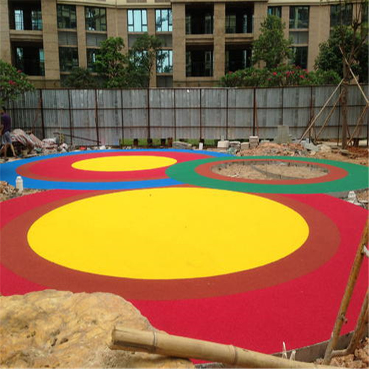 長(zhǎng)春 小區(qū)EPDM<a href=http://www.taijiali.cn target=_blank class=infotextkey>塑膠跑道</a> 幼兒園塑膠場(chǎng)地 工廠