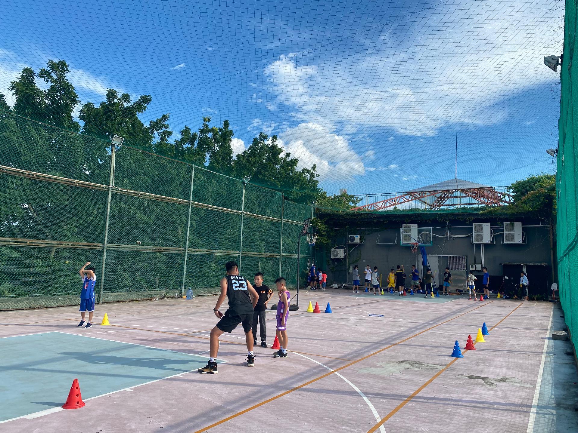 拓步凹凸凹運(yùn)動(dòng)場