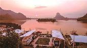 寶晶宮天鵝灣：國內(nèi)首個水陸綜合度假營地