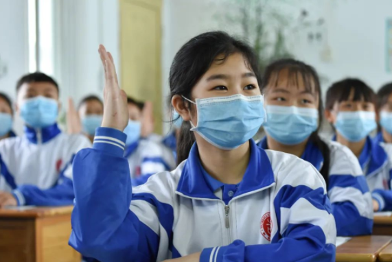 班級(jí)調(diào)座位也有講究？看似毫無(wú)規(guī)律可循，其實(shí)班主任費(fèi)了不少心思