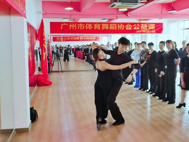 廣東<a href=http://www.taijiali.cn target=_blank class=infotextkey>塑膠跑道</a>維修