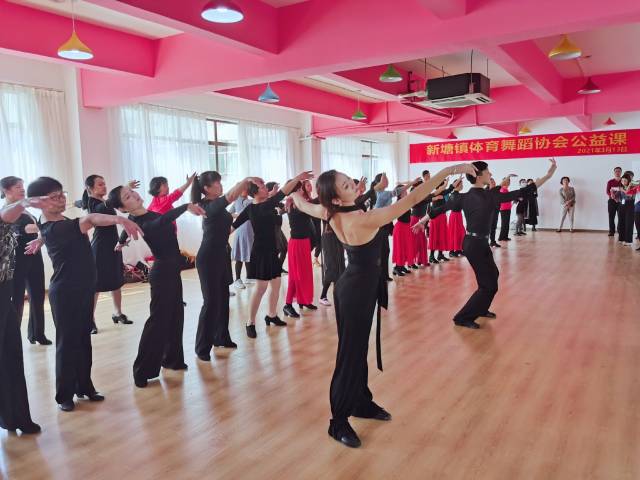 廣東<a href=http://www.taijiali.cn target=_blank class=infotextkey>塑膠跑道</a>維修