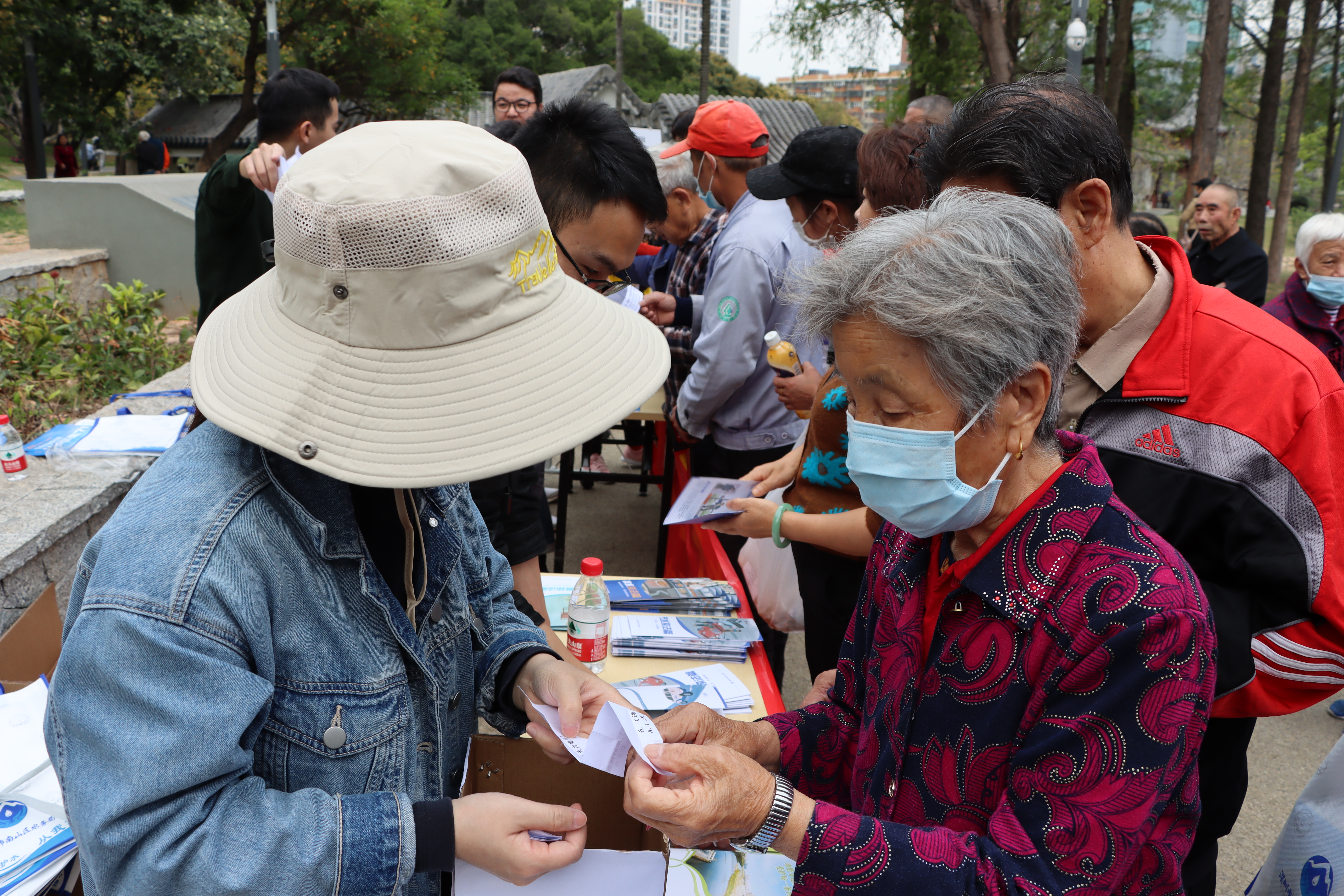 宣傳現(xiàn)場(chǎng) (3).JPG