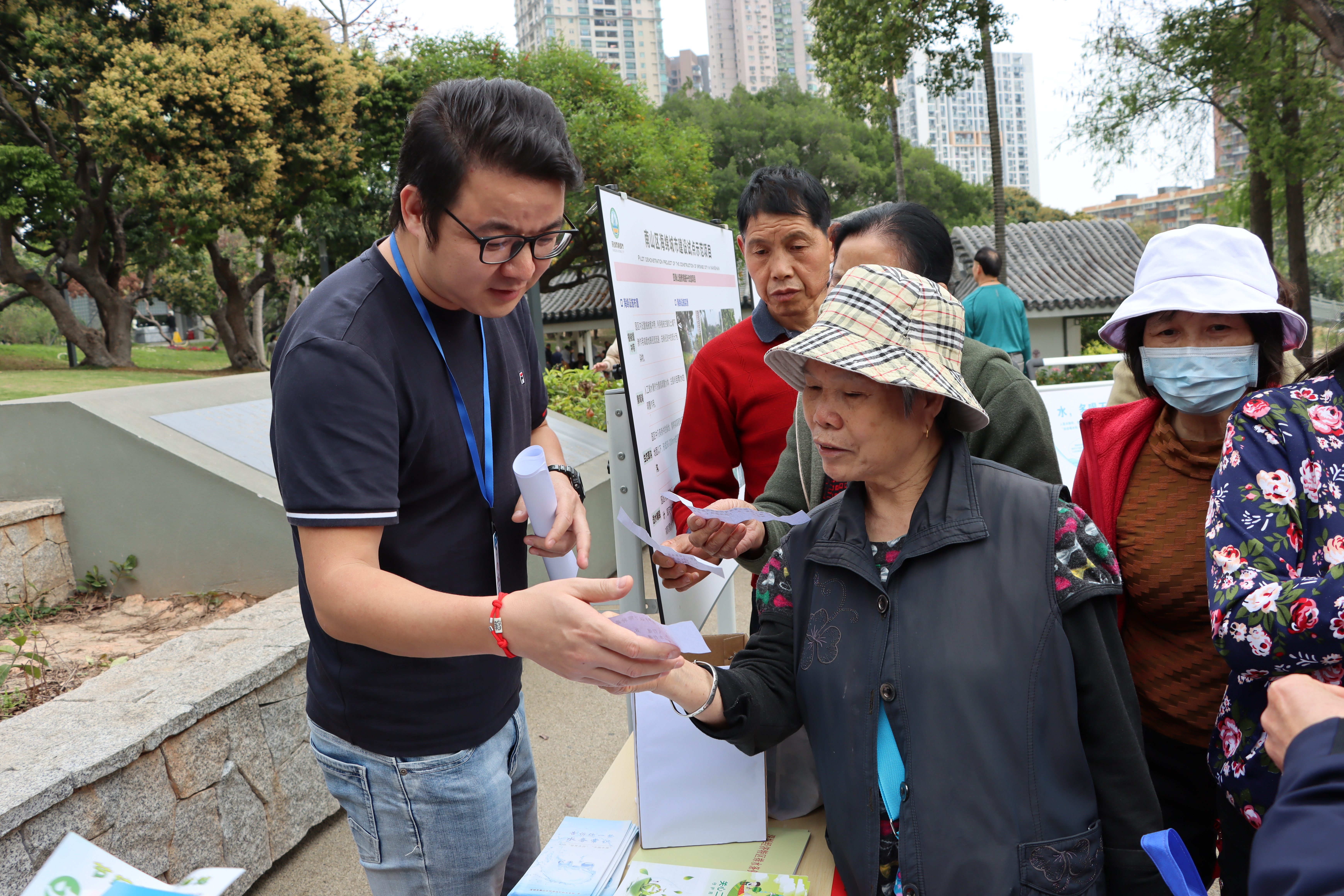 宣傳現(xiàn)場(chǎng) (2).JPG