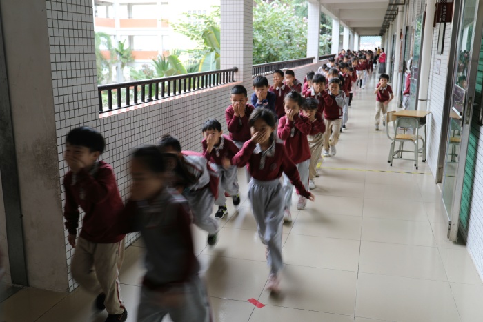 “學(xué)習(xí)消防知識，共建平安校園”消防宣傳進(jìn)校園