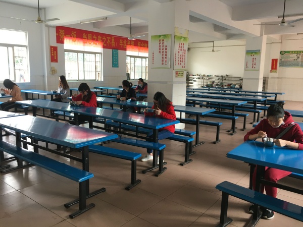 神灣神舟學(xué)校2020年春季學(xué)期開學(xué)防控應(yīng)急演練 (5).JPG