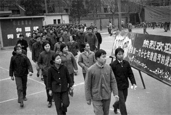 77年恢復(fù)高考以來，不得不知的3位學(xué)霸狀元，可惜有人出國未歸