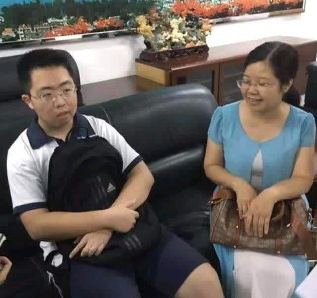 福建理科高考狀元黃昊：我的理想是廈大，天知道我能考上清華